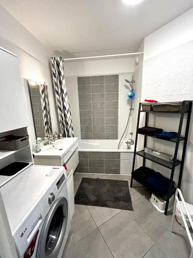 Appartement Cosy - Port Marianne - Garage Sous Sol Montpellier Bagian luar foto